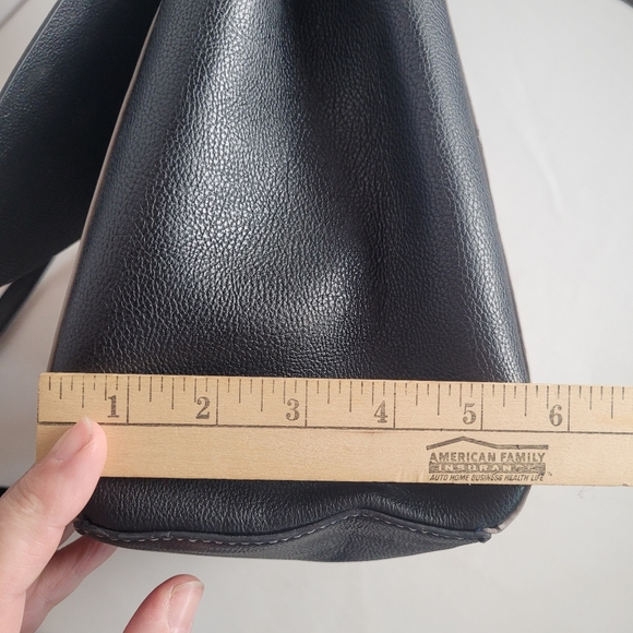 Betsey Johnson Large Satchel Crossbody Bag Ovetsized Bow Taupe Black White Dots - Picture 10 of 15